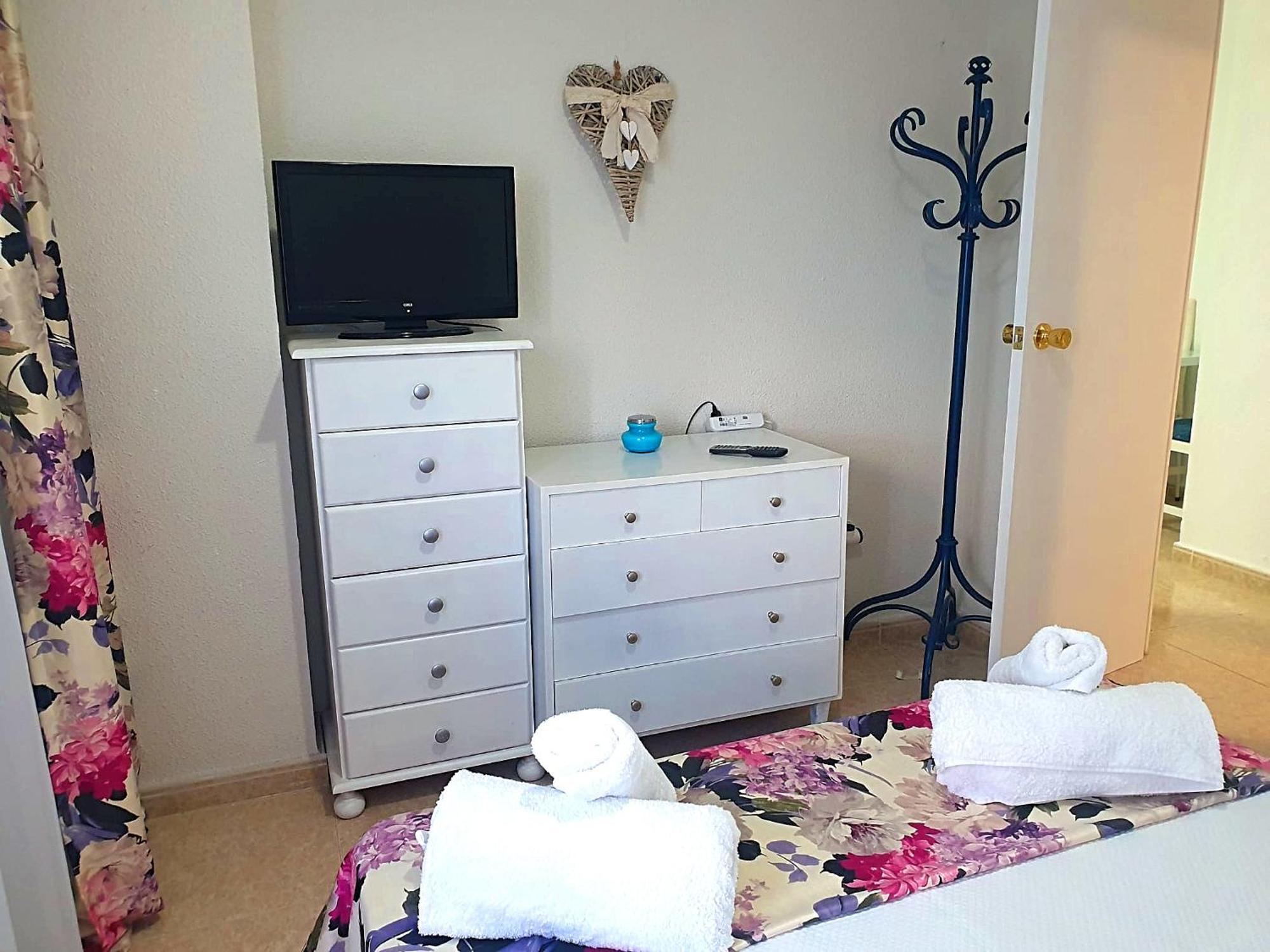 Three Bedrooms Apart In Benidorm Near Beach And Strip Εξωτερικό φωτογραφία
